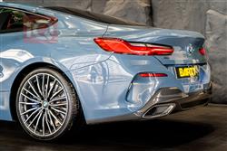 بي ام دبليو 8 الفئة